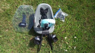 baby bike seat + windscreen