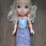 Elsa large doll interactive Image 2