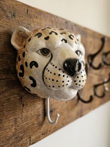 Wall hanging tiger head