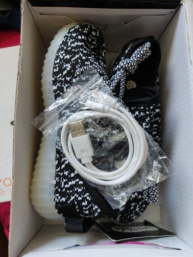 Kids LED  shoes with charging cable