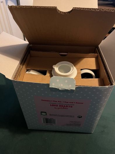 Brand New Love Hearts Teapot