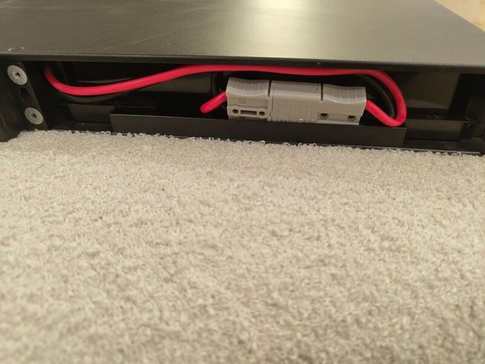 PowerWalker VI 750 R 1U Line-Interactive 750 VA 450 W 4 AC Outlets UPS surge protector server rack power backup