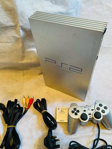 Silver PlayStation 2