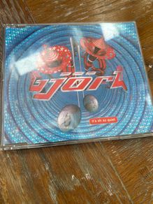 Bjork - it's oh so quiet