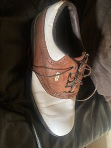 golf shoes