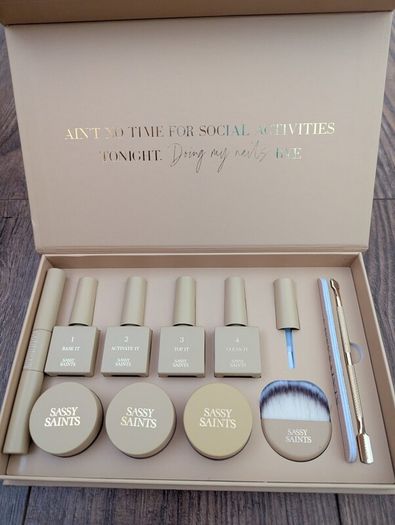 Salon Style Nail Polish Kit