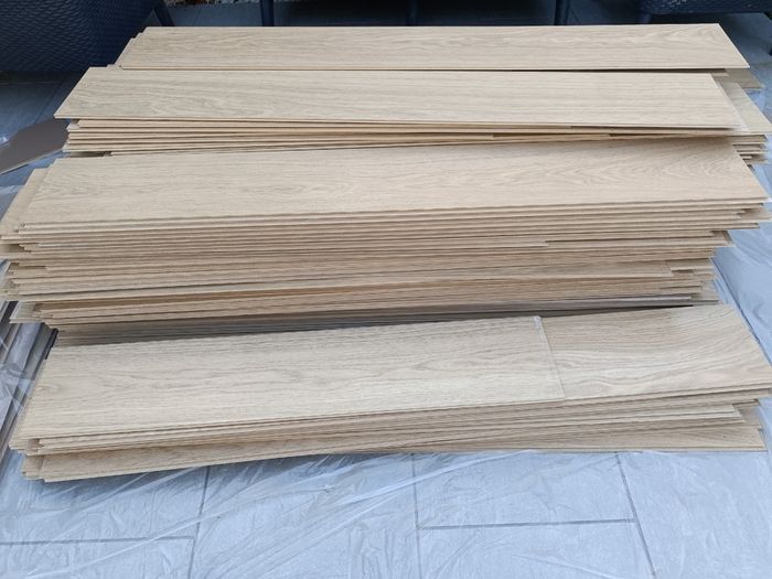 Laminate Flooring approx. 44 m2 + underlay 5mm