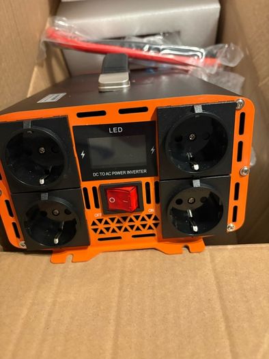 power Inverter pure wave 5000w 12v to 220v eu socket or 3 pin adapter soket also