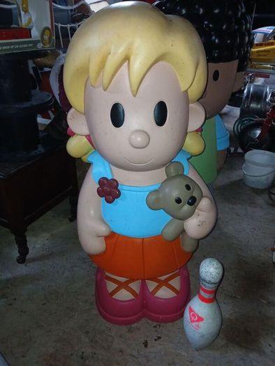 vintage shop display
