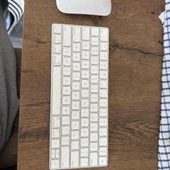 apple keyboard + apple mouse