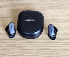 Bose QC Ultra Earbuds QuietComfort Part working