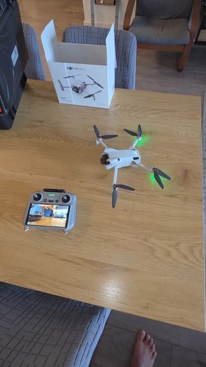 DJI Mini 4 Pro Fly More Combo | RC 2 | 3 Batteries | Hard Case | Only 9 Flight Hours