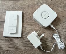 Philips Hue bridge & remote