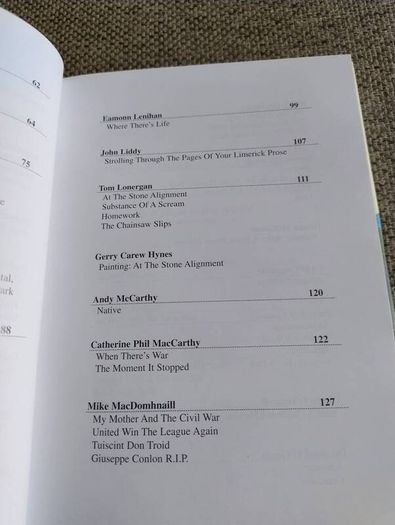 An Cloigeann is a Luach What Worth the Head County Limerick Anthology 1998 by Limerick County Council hardback with dustcover in very good condition FREE STANDARD POSTAGE INCLUDED
