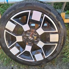Hyundai Kona 19 Inch Alloy Wheel With Tyre 235/45 R19