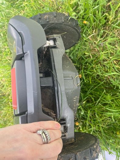 Husqvarna 315 robot mower