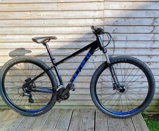 Carrera Hellcat Mountain bike