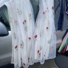Rose curtains - medium size