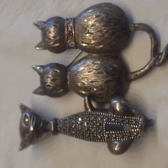 Beautiful Marcasite cat brooches x 2