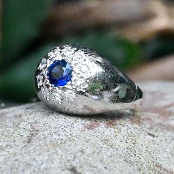 Vintage Ladies or Gents 1960s Sapphire & Diamond Ring