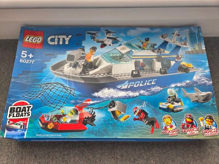 LEGO City Police Patrol Boat (Set 60277)