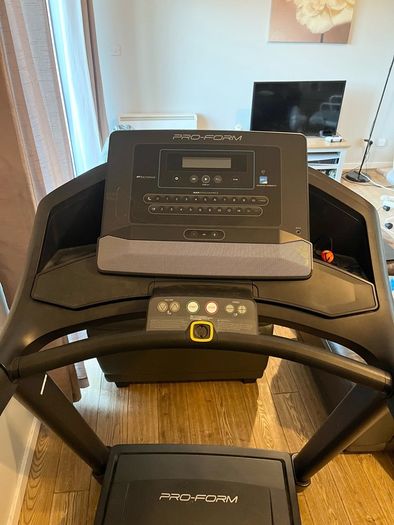 ProForm Trainer 8.5 treadmill + treadmill laptop tray