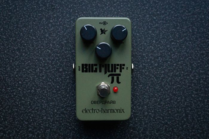 Electro Harmonix Green Russian Big Muff Fuzz - like new
