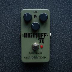 Electro Harmonix Green Russian Big Muff Fuzz - like new