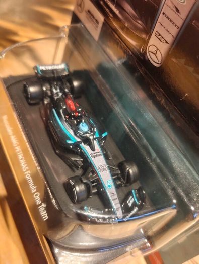 Hot Wheels Formula 1 Premium (F1) 2024 George Russel #63 Mercedes-AMG Petronas