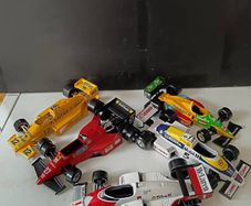 5 NOS Bburago 1/24 Grand Prix Cars