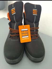 No Risk Armstrong Safety Boots (size 43)