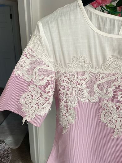 top pink & white short sleeve top size 8