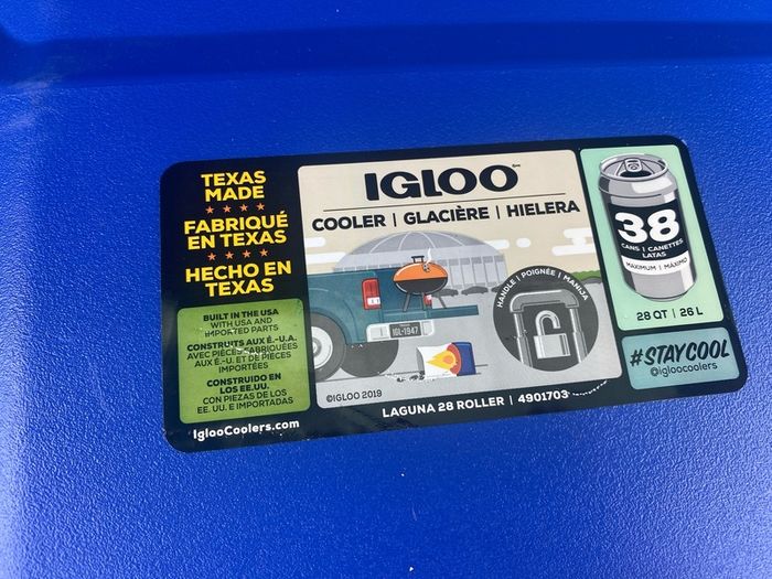 Igloo Laguna Roller Cooler Box 26L with Integrated Thermometer