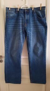 Maine Debenhams cotton denim jeans 40 waist and 32 leg in very good condition with no issues see last two photos for exact measurements FREE STANDARD POSTAGE INCLUDED