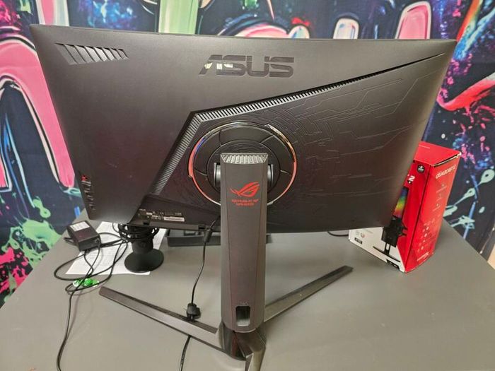 Asus Rog Strix XG32V 32"inch,W QHD curved