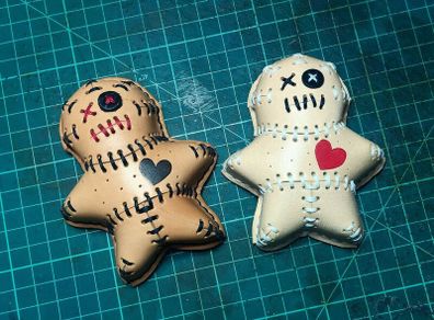 Leather pin cushion