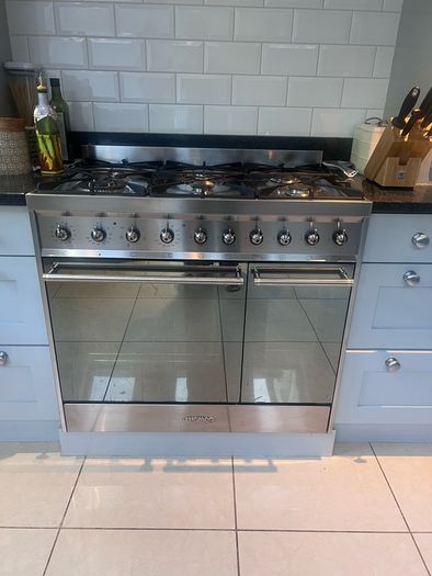 Smeg Symphony 100 cm dual-fuel range cooker with oven