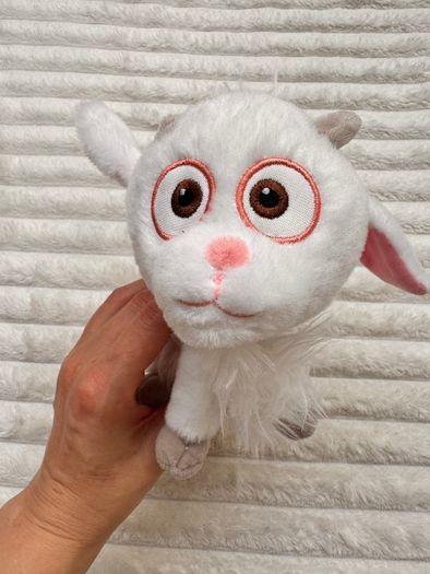 Despicable Me 3 Lucky The Unigoat (Goat) Soft Plush Toy Posh Paws approx. 18 cm. Used Please see photos