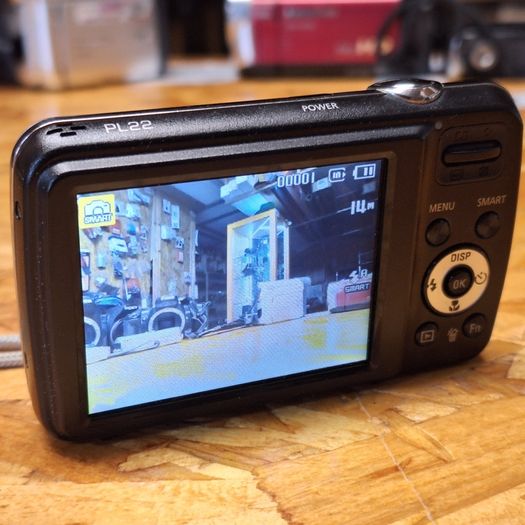 Samsung PL22 14MP Digital Camera with 5x Optical Zoom - 41146