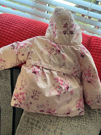Girls jacket 9/12 mths like new