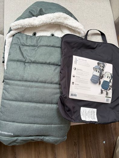 UPPAbaby Vista in Emmett plus accessories