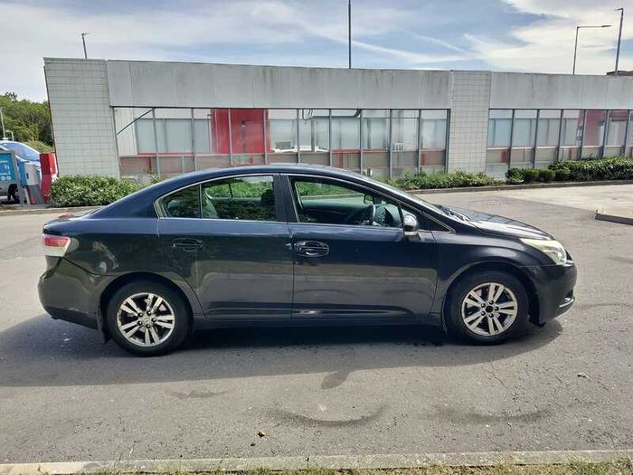 2010 Toyota Avensis