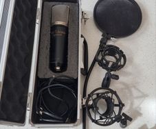 T. Bone studio microphone