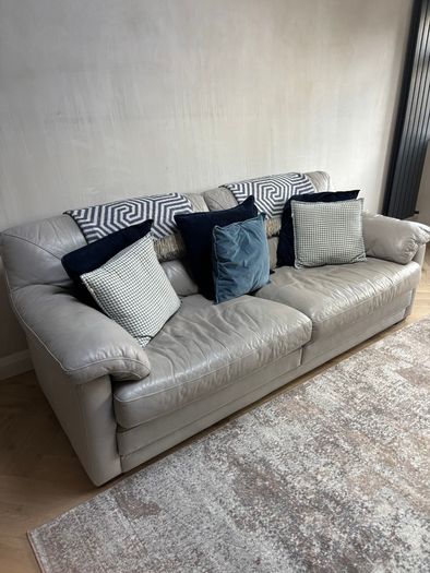 Leather Sofa/ Arm Chair/ Footstool