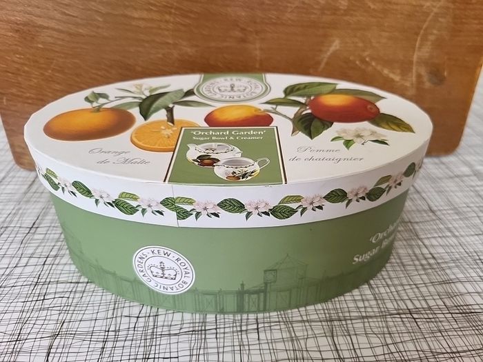 Kew Royal Botanic Gardens Sugar Bowl And Creamer Set "pear" Unused In Original Packaging, Box Immaculate