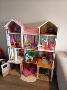 doll house