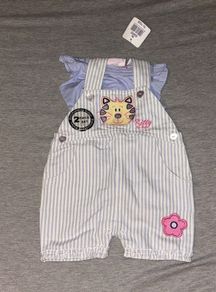 Cute baby outfit 0-3 months
