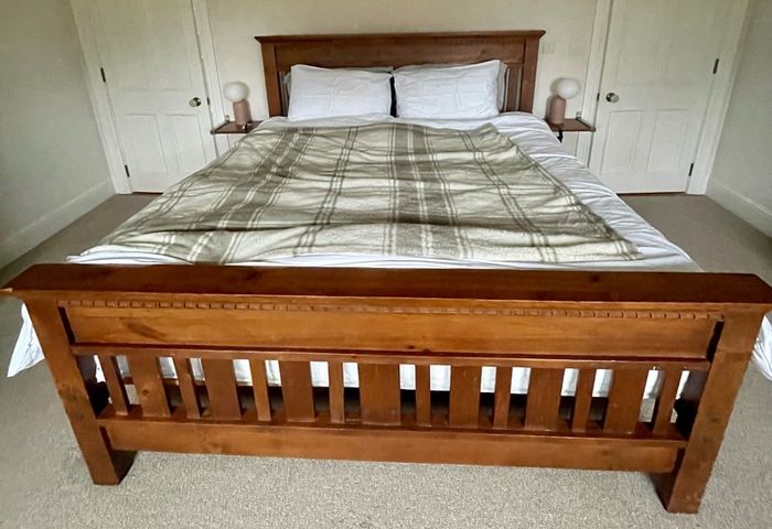 6 foot solid wood bed