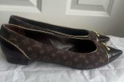 Louis Vuitton shoes - sz 5.5