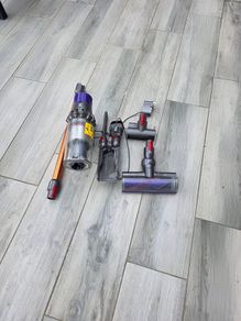 Dyson v10